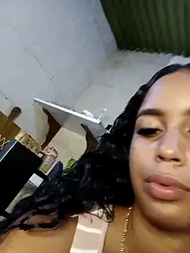 alana15 – webcam model profile photo Image 9