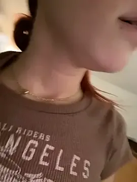 RollDolls – webcam model profile photo Image 11