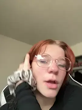 RollDolls – webcam model profile photo Image 16