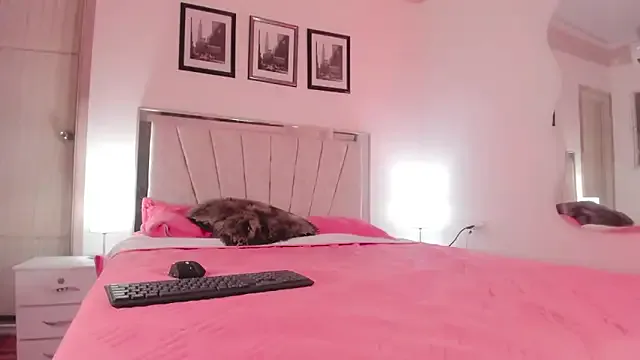 minamoons – webcam model profile photo Image 6