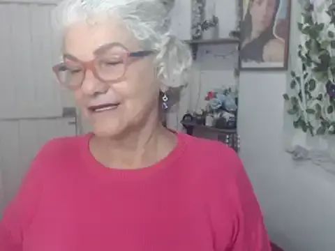 mc-Olivia – webcam model profile photo Image 11