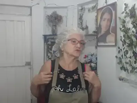 mc-Olivia – webcam model profile photo Image 12