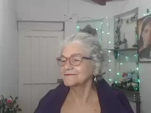 mc-Olivia – webcam model profile photo Image 9