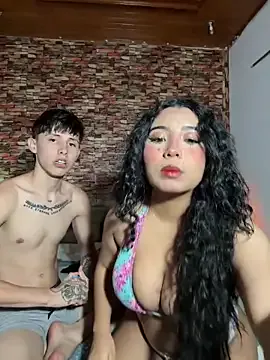 SLZAARA – webcam model profile photo Image 12