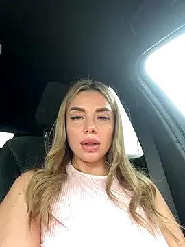 Nicoleevien – webcam model profile photo Image 13