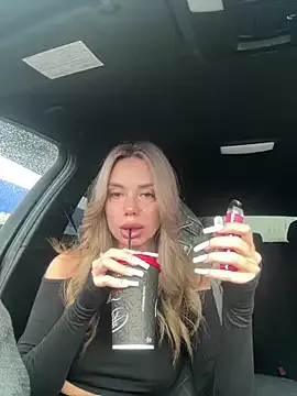 Nicoleevien – webcam model profile photo Image 8