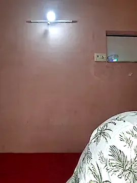 _Alicee_1 – webcam model profile photo Image 10