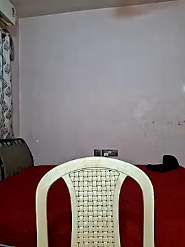 _Alicee_1 – webcam model profile photo Image 16