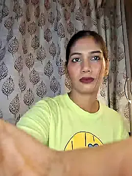 _Alicee_1 – webcam model profile photo Image 6