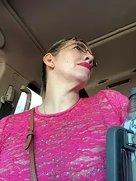 Lovebirdss – webcam model profile photo Image 6