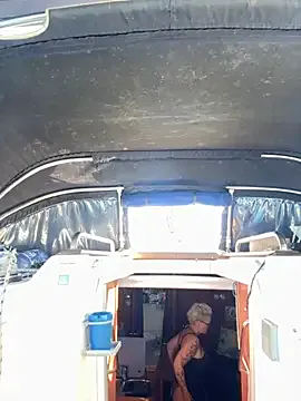 Susiee_Redd – webcam model profile photo Image 13