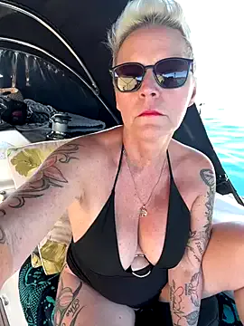 Susiee_Redd – webcam model profile photo Image 15