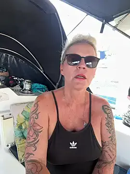 Susiee_Redd – webcam model profile photo Image 16