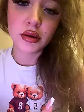 Aurora_-77 – webcam model profile photo Image 3