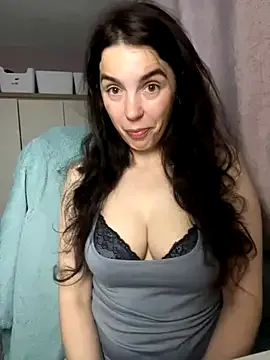 alana15 – webcam model profile photo Image 8