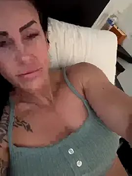 DestinyTurner – webcam model profile photo Image 7