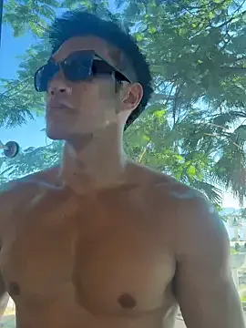 jacques_season – webcam model profile photo Image 2