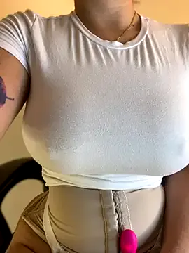 JENNIFERtamil – webcam model profile photo Image 5