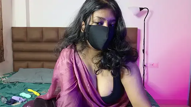 Nicoleevien – webcam model profile photo Image 19