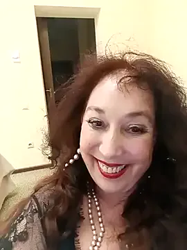 GypsyEsmeralda – webcam model profile photo