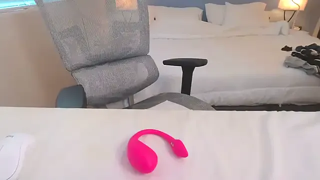 RuslanaXX – webcam model profile photo Image 15