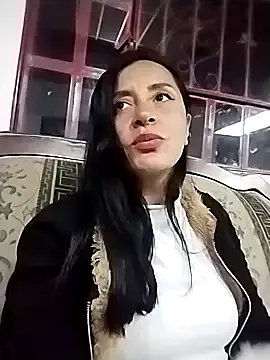 mc-Olivia – webcam model profile photo Image 16