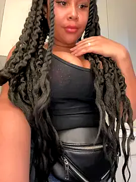 RollDolls – webcam model profile photo Image 4