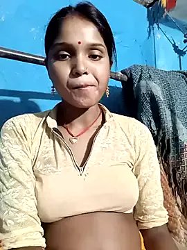 V-Hot-Sweti – webcam model profile photo Image 10