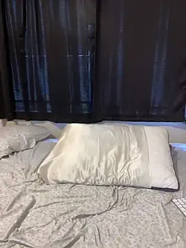 EmiliaCouple – webcam model profile photo Image 13