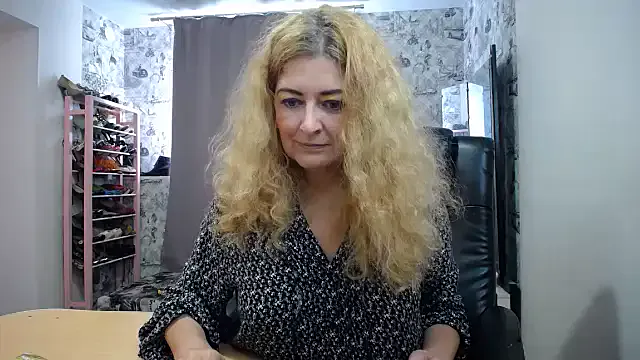 Simone_Miller – webcam model profile photo Image 4