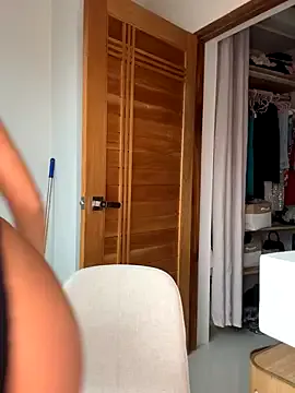 _foxygirl_ – webcam model profile photo Image 18