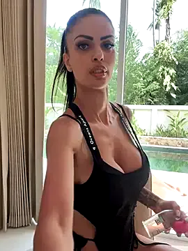 _foxygirl_ – webcam model profile photo Image 3