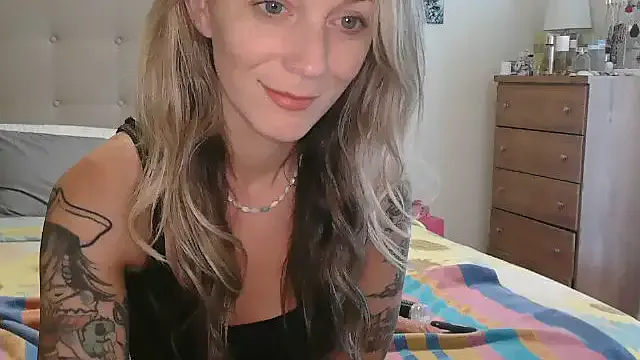 ava_delightt – webcam model profile photo Image 16