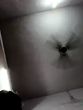 A33_asamin – webcam model profile photo Image 12