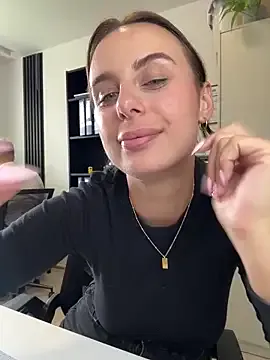 Miss_Aayushi – webcam model profile photo Image 3