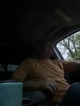 YoungSquad – webcam model profile photo Image 5