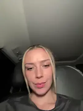 nide_xiaogou – webcam model profile photo Image 6