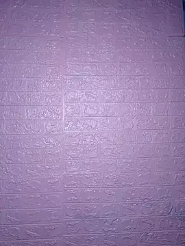 STRIP_GLOW – webcam model profile photo Image 8