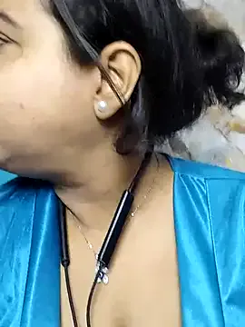 Rose_berry profile photo Image 9