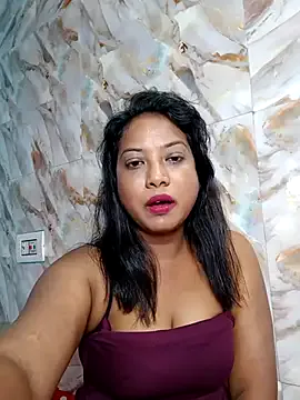 denobluora – webcam model profile photo Image 6