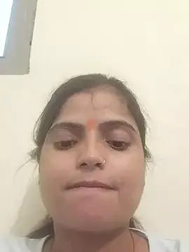 DIANITA_1988 – webcam model profile photo Image 4