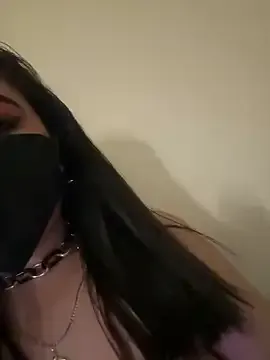 AmiLewis – webcam model profile photo Image 16