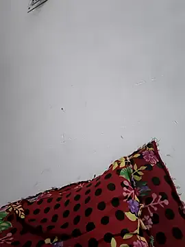 hotel_california_ – webcam model profile photo Image 7