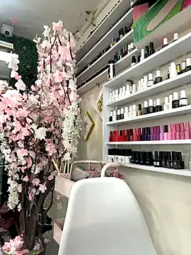 Alina_Vibe_Me – webcam model profile photo Image 9