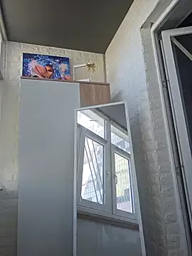 anli5 – webcam model profile photo Image 2