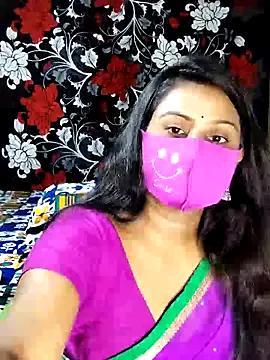 Cute-Simmi69 – webcam model profile photo Image 5