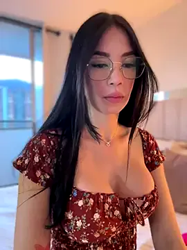 Juanita-Diaz – webcam model profile photo Image 14