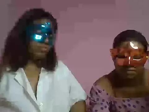 -SweetDi- – webcam model profile photo Image 3