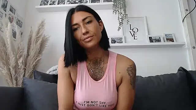 Baby_asha – webcam model profile photo Image 2