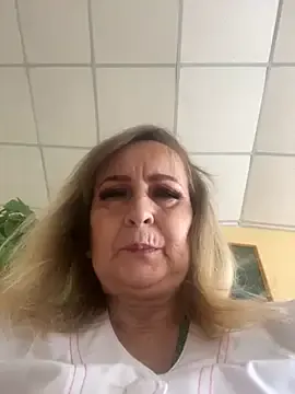 The_Snowwhitee – webcam model profile photo Image 17